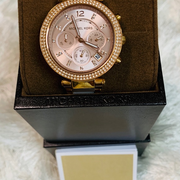 Authentic Michael Kors Watch - Picture 1 of 5